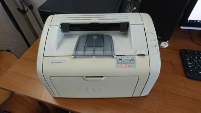 Лот: 10611360. Фото: 1. Принтер лазерный HP LaserJet 1018. Лазерные принтеры