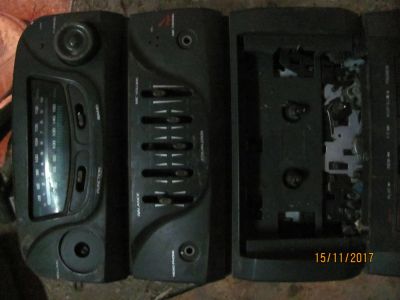 Лот: 10630665. Фото: 1. Магнитола какая то. Остатки. Музыкальные центры, магнитолы