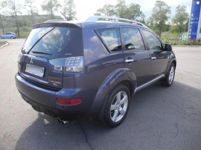 Лот: 10069302. Фото: 1. Mitsubishi Outlander XL, 2009... Авто в разбор