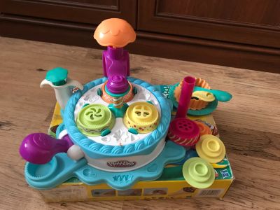 Лот: 12587682. Фото: 1. Фабрика сладостей play-doh. Для лепки