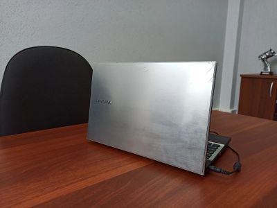 Лот: 20735170. Фото: 1. Мощный Samsung NP300V5A: i7/6gb... Ноутбуки