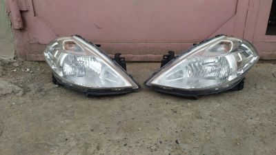 Лот: 14471789. Фото: 1. Фара Nissan Tiida C11 2 модель. Оптика и освещение