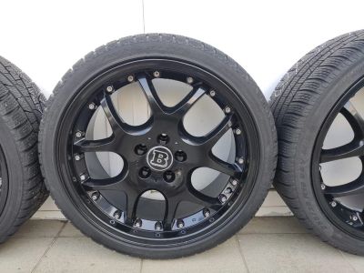 Лот: 16362617. Фото: 1. 235/35 R19 255/35 R19 Pirelli... Шины на дисках