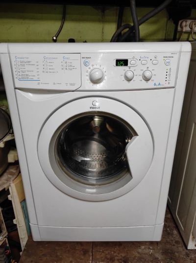 Лот: 17163962. Фото: 1. Стиральная машина indesit iwsd... Стиральные машины