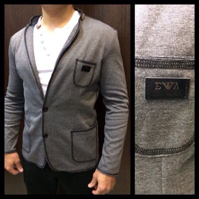 Лот: 7158705. Фото: 1. пиджак Armani 4. Пиджаки