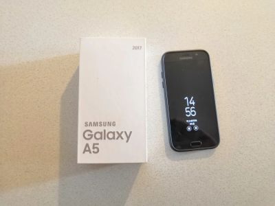 Лот: 11883055. Фото: 1. Samsung Galaxy A5 2017 Black. Смартфоны