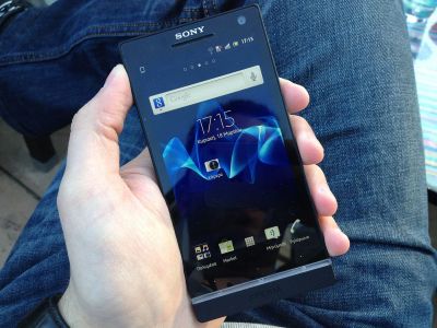 Лот: 3069785. Фото: 1. Sony Xperia S черный. Смартфоны