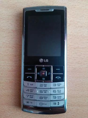 Лот: 3018491. Фото: 1. LG S310 с 1 рубля!!!. Кнопочные мобильные телефоны