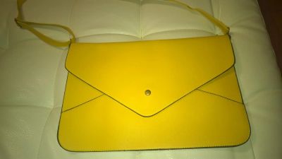 Лот: 3947584. Фото: 1. Клатч. Новый. цвет Желтый. Сумки