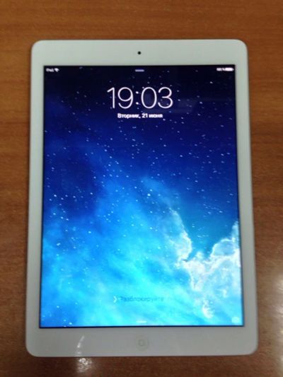 Лот: 7742529. Фото: 1. iPad Air Wi-Fi 16GB серый + чехол... Планшеты