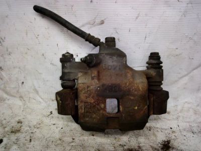 Лот: 21412474. Фото: 1. суппорт Subaru Legacy BG4. Двигатель и элементы двигателя