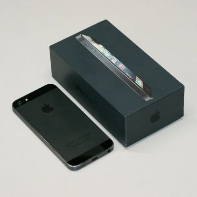 Лот: 17860300. Фото: 1. Apple iPhone 5 16 ГБ Black | Рабочий... Смартфоны