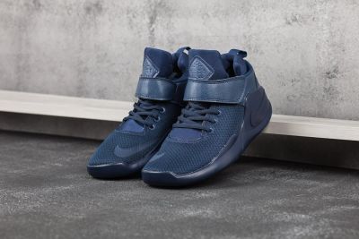 Лот: 10508308. Фото: 1. Nike Kwazi TM. Кеды, кроссовки, слипоны