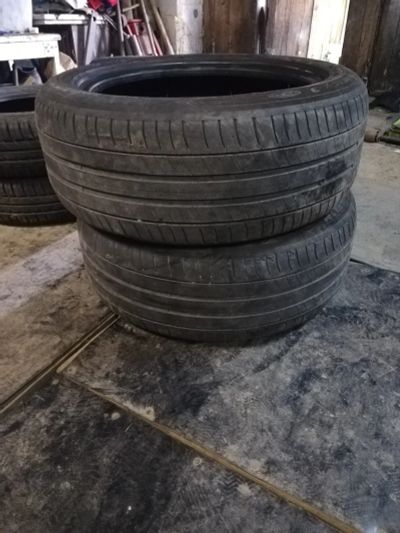 Лот: 16087911. Фото: 1. Шины michelin 225/50/17 пара1. Шины