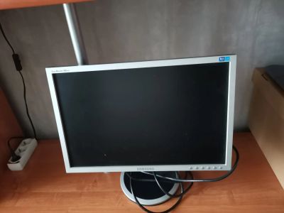 Лот: 20557053. Фото: 1. Монитор samsung. ЖК-мониторы