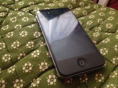 Лот: 8609175. Фото: 1. Продам Iphone 4. Смартфоны