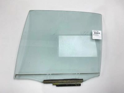 Лот: 24901081. Фото: 1. Стекло двери Toyota Corsa 1992... Кузов