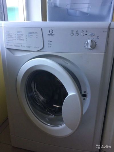 Лот: 14002211. Фото: 1. Стиральная машина Indesit. Стиральные машины