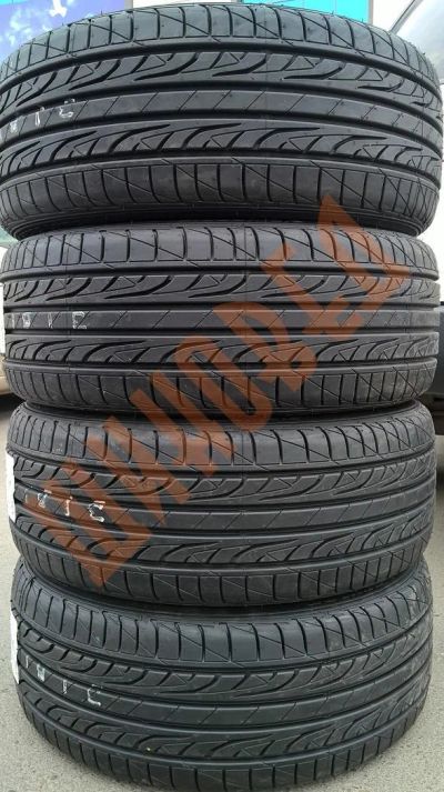 Лот: 9148683. Фото: 1. Шины летние 235/45 R 17 Dunlop... Шины
