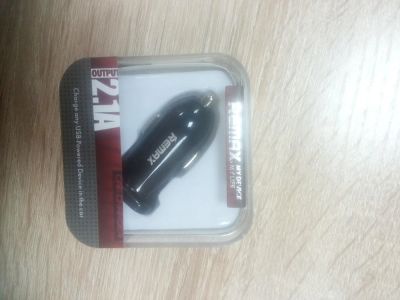 Лот: 9937964. Фото: 1. Авто USB Remax. Зарядные устройства, блоки питания, адаптеры сетевые для смартфонов