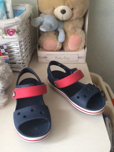 Лот: 9553287. Фото: 1. Садали crocs размер C10 оригинал. Сандалии