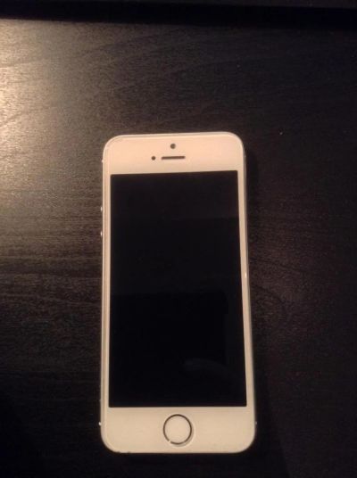 Лот: 7079237. Фото: 1. IPhone 5S 16Gb. Смартфоны