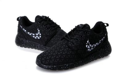 Лот: 8013811. Фото: 1. Nike кроссовки Roshe Run Nike... Кеды, кроссовки, слипоны