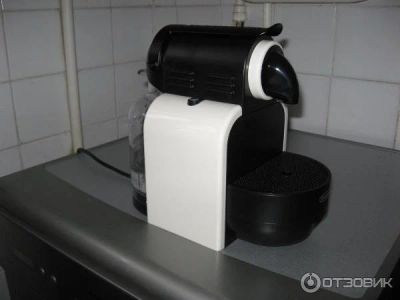 Лот: 10015492. Фото: 1. Кофемашина капсульного типа Nespresso... Чайники, кофемашины, кулеры
