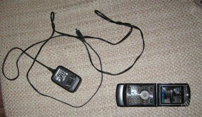 Лот: 743962. Фото: 1. Motorola Razor V3 неиспр. Кнопочные мобильные телефоны