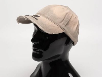 Лот: 24974568. Фото: 1. Кепка Balenciaga. Шарфы, платки