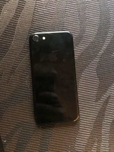 Лот: 10185718. Фото: 1. iPhone 7 128 gb. Смартфоны
