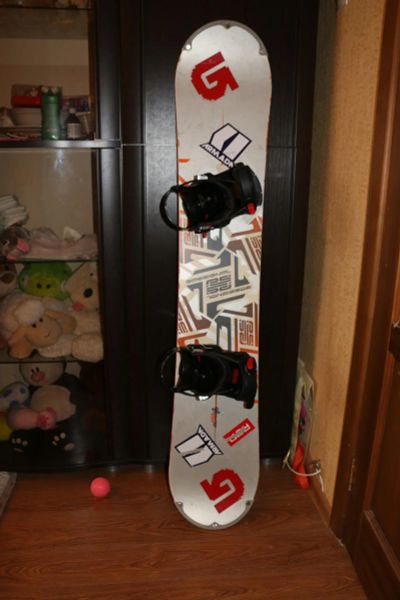 Лот: 6981076. Фото: 1. сноуборд 157см Rossignol +крепление... Сноуборды