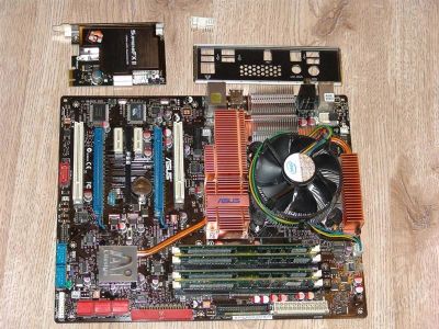Лот: 1132696. Фото: 1. Asus P5E + Intel Core2Duo E6850... Материнские платы