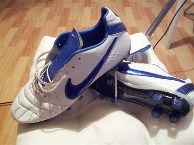 Лот: 2270895. Фото: 1. Бутсы Nike Tempo с карбоновой... Кеды, кроссовки, слипоны