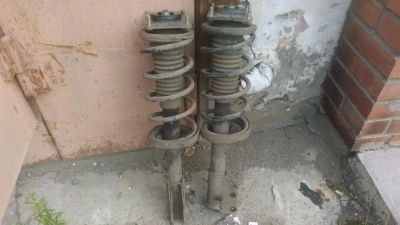 Лот: 7967246. Фото: 1. Стойки в сборе с пружинами Mazda... Ходовая, подвеска, рулевое управление