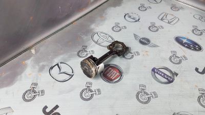 Лот: 23588646. Фото: 1. Поршень с шатуном Subaru R1 EN07D... Двигатель и элементы двигателя