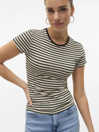 Лот: 25309836. Фото: 1. Футболка LaRedoute. Другое (одежда, обувь, галантерея)