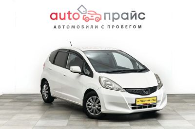 Лот: 19058509. Фото: 1. Honda Fit, II 1.3 CVT (99 л.с... Автомобили