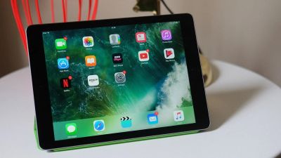 Лот: 16551928. Фото: 1. Ipad 5 cellular (или свежее). Планшеты