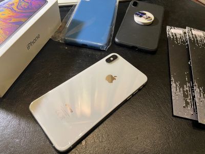 Лот: 16945675. Фото: 1. iPhone XS Max 256 white. Смартфоны