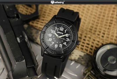 Лот: 3587167. Фото: 1. Часы Infantry (резиновый ремень... Оригинальные наручные часы