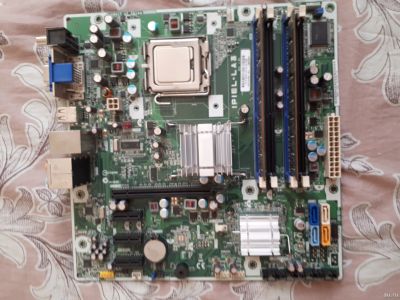 Лот: 12989973. Фото: 1. Материнская плата IPIEL-LA3+CPU... Комплекты запчастей