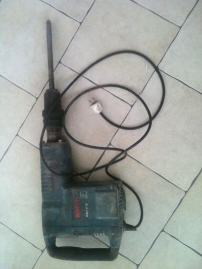 Лот: 6855557. Фото: 1. Отбойник BOSCH GSH 11 E Professional. Электроинструмент