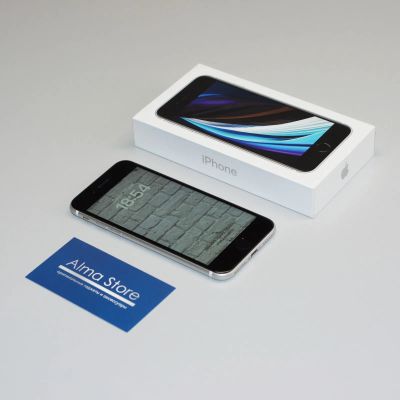 Лот: 18623721. Фото: 1. Apple iPhone SE 2-ого поколения... Смартфоны