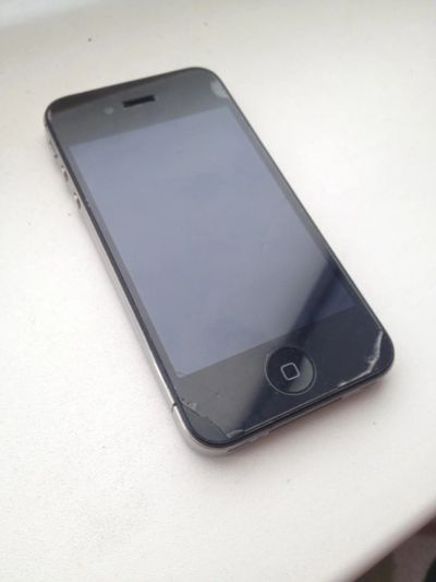 Лот: 9801519. Фото: 1. iPhone 4s на запчасти. Оригинальный... Смартфоны
