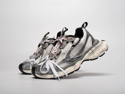 Лот: 24975109. Фото: 1. Кроссовки Balenciaga 3XL. Кеды, кроссовки, слипоны