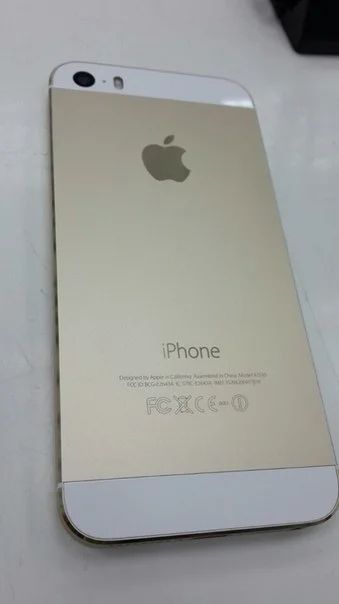Лот: 6553474. Фото: 1. iphone 5s 16gb gold гарантия до... Смартфоны