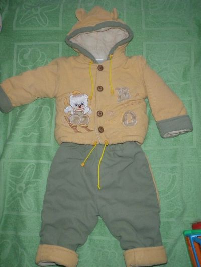 Лот: 3028995. Фото: 1. теплый и симпатичный костюмчик. Верхняя одежда