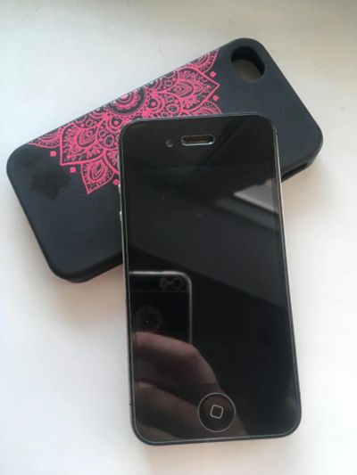 Лот: 8553644. Фото: 1. Apple iphone 4s 8gb black. Смартфоны