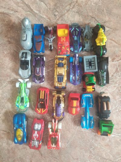 Лот: 18767903. Фото: 1. Машинки HotWHeels. Машины и техника